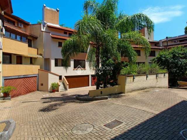 Casa em condomínio fechado com 5 quartos para alugar na Rua Tomaz Gonzaga, 127, Boa Vista, Porto Alegre, 223 m2 por R$ 4.500