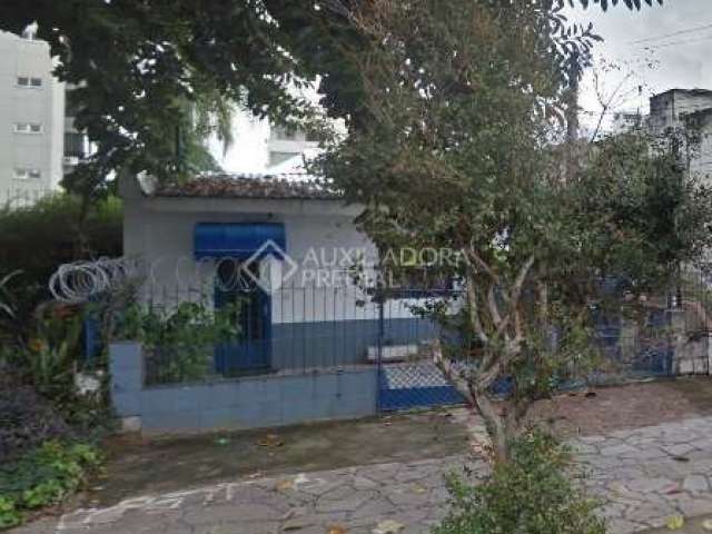 Terreno em condomínio fechado à venda na Avenida Coronel Lucas de Oliveira, 2473, Petrópolis, Porto Alegre, 450 m2 por R$ 1.575.000
