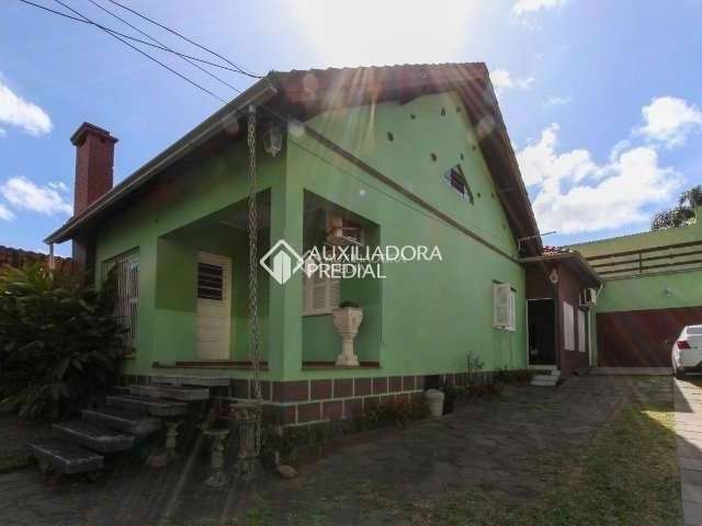 Casa em condomínio fechado com 3 quartos para alugar na Rua Gurupi, 64, Igara, Canoas, 200 m2 por R$ 5.000
