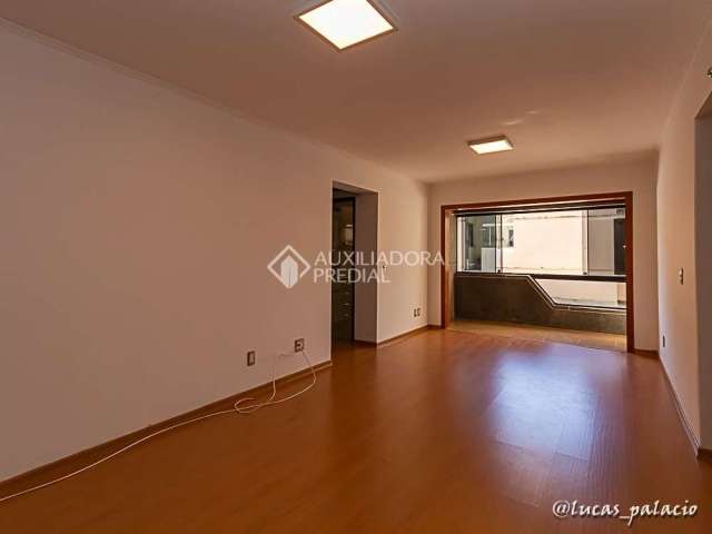Apartamento com 2 quartos para alugar na Rua Caramuru, 76, Centro, Canoas, 108 m2 por R$ 2.450