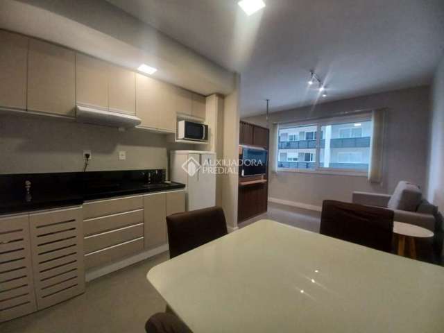Apartamento com 1 quarto para alugar na Rua General Salustiano, 853, Marechal Rondon, Canoas, 38 m2 por R$ 2.500