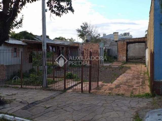Terreno em condomínio fechado à venda na Rua Capistrano de Abreu, 644, Niterói, Canoas, 396 m2 por R$ 278.000