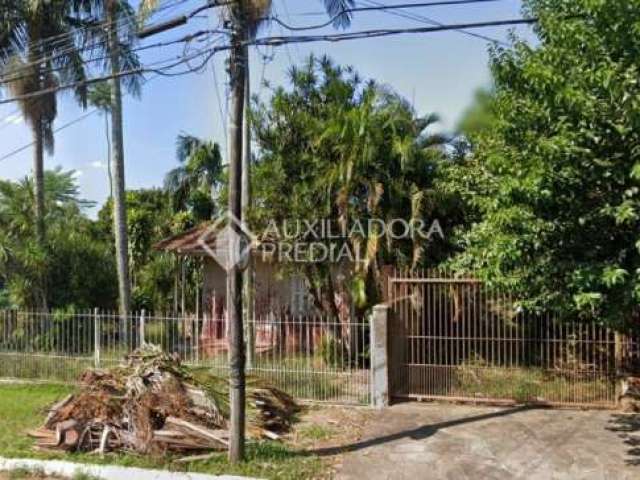 Terreno em condomínio fechado à venda na Rua Santa Terezinha, 94, Nossa Senhora das Graças, Canoas, 440 m2 por R$ 425.000