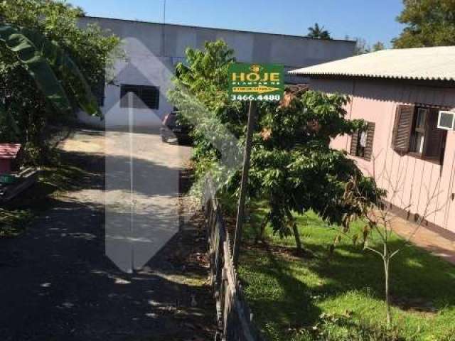 Terreno em condomínio fechado à venda na Rua Gomes Freire de Andrade, 286, Niterói, Canoas, 900 m2 por R$ 1.300.000