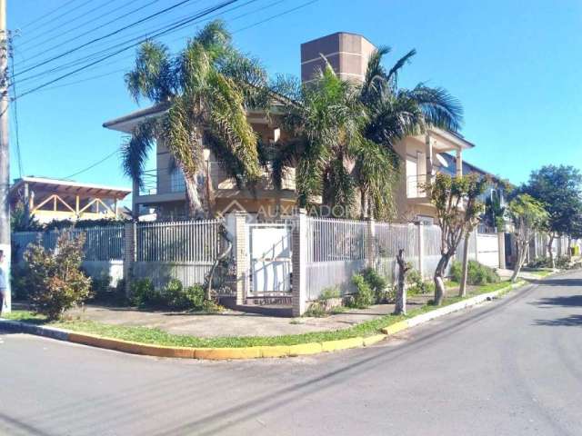 Casa com 3 quartos à venda na Rua Manoel Victorio Nunes, 253, Parque da Matriz, Cachoeirinha, 212 m2 por R$ 1.100.000