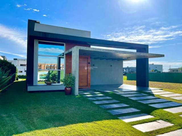 Casa em condomínio fechado com 3 quartos à venda na DOMINGOS FELISBERTO MAGNUS, 111, Centenário, Torres, 252 m2 por R$ 2.490.000