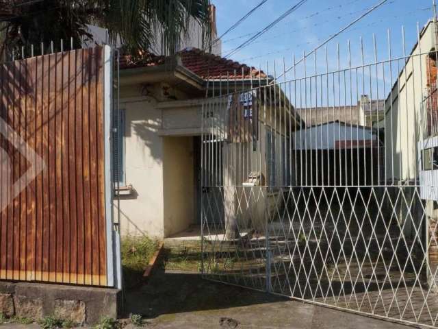 Terreno em condomínio fechado à venda na Avenida Brino, 323, Santa Maria Goretti, Porto Alegre, 120 m2 por R$ 450.000