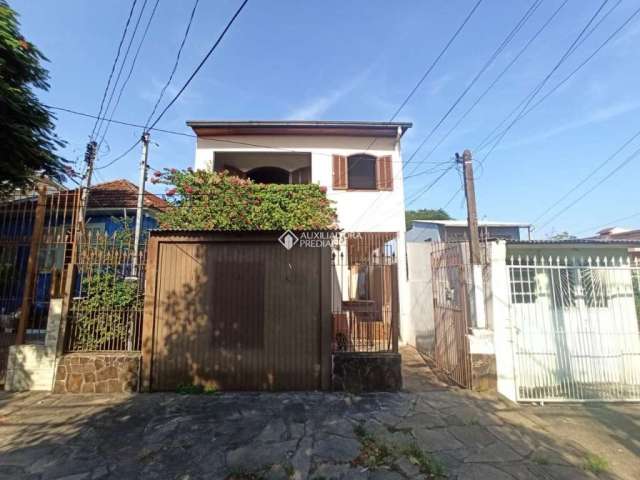 Casa com 4 quartos à venda na Rua Santa Maria, 223, Vila São José, Porto Alegre, 184 m2 por R$ 479.000
