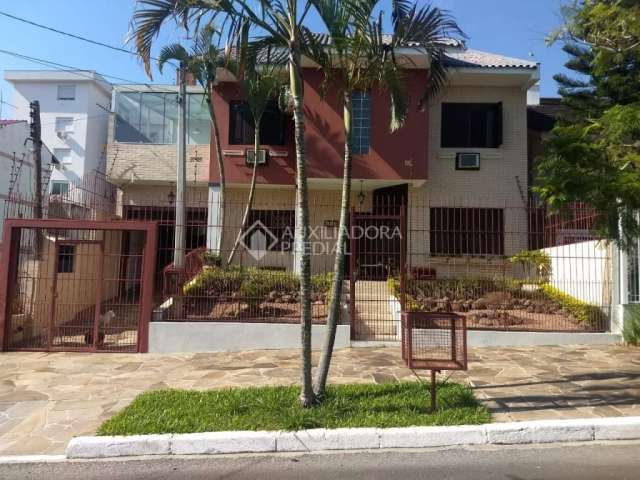 Casa em condomínio fechado com 3 quartos à venda na Rua Joel Halpern, 113, Jardim Itu Sabará, Porto Alegre, 379 m2 por R$ 1.395.000