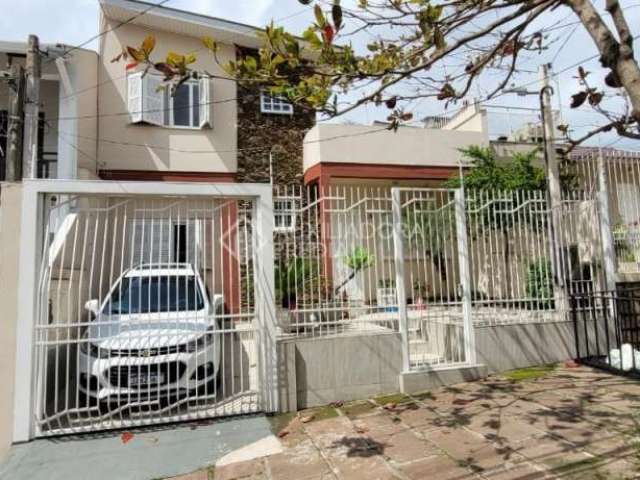 Casa com 3 quartos à venda na Rua Reverendo Daniel Betts, 151, Morro Santana, Porto Alegre, 136 m2 por R$ 750.000