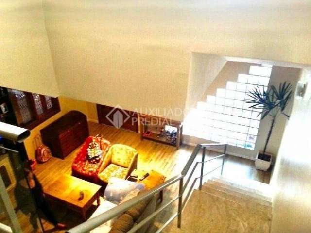 Casa com 4 quartos à venda na Rua Pinheiro Machado, 131, Morro do Espelho, São Leopoldo, 173 m2 por R$ 850.000