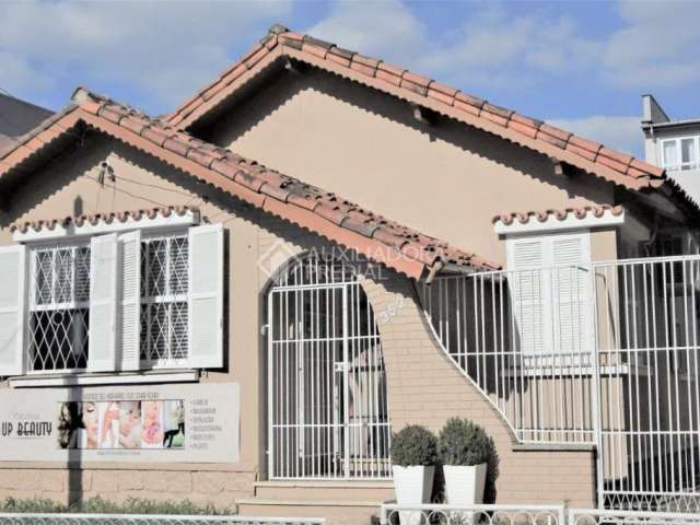Casa com 3 quartos à venda na Rua Alberto Silva, 352, Vila Ipiranga, Porto Alegre, 150 m2 por R$ 640.000