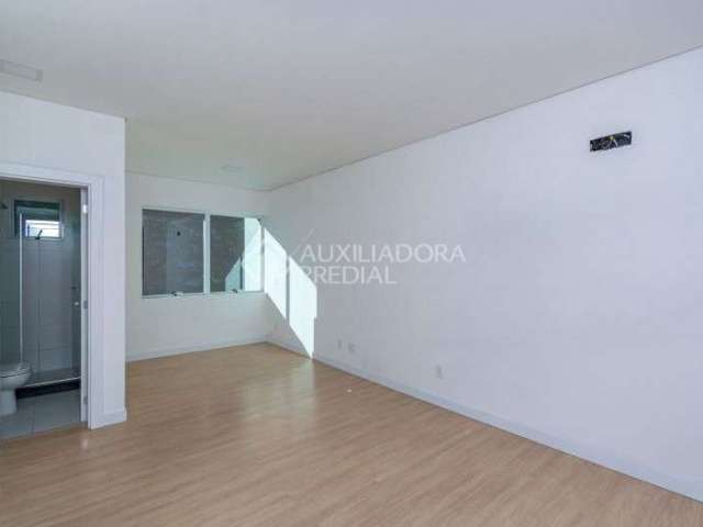 Apartamento com 1 quarto para alugar na Rua Sarmento Leite, 639, Centro Histórico, Porto Alegre, 37 m2 por R$ 1.950
