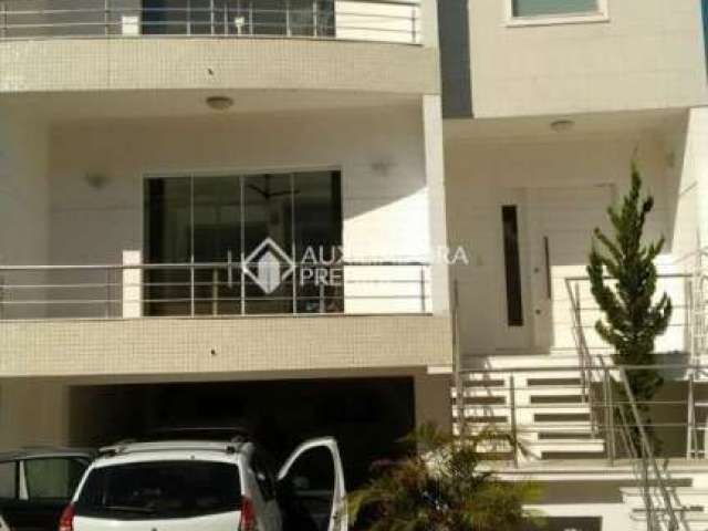 Casa em condomínio fechado com 3 quartos para alugar na Avenida Ecoville, 190, Sarandi, Porto Alegre, 270 m2 por R$ 8.000