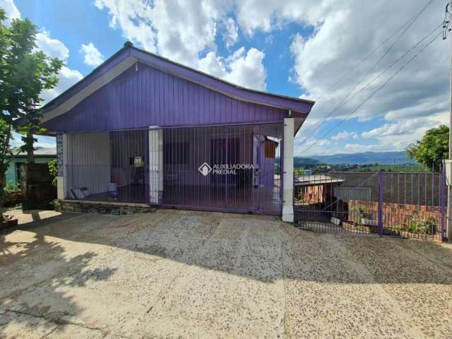 Casa com 3 quartos à venda na PEDRO SAENGER, 459, Santo Antônio, Campo Bom, 124 m2 por R$ 495.000
