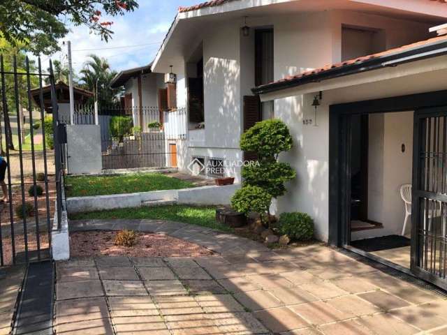 Casa com 4 quartos à venda na Rua Júlio Luiz Steigleder, 133, Jardim Mauá, Novo Hamburgo, 278 m2 por R$ 850.000