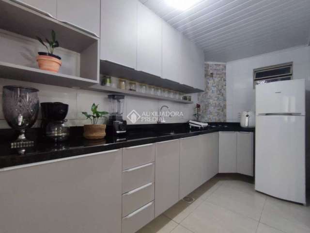 Casa com 3 quartos à venda na Rua Barão de Rio Branco, 215, Operário, Novo Hamburgo, 107 m2 por R$ 449.000
