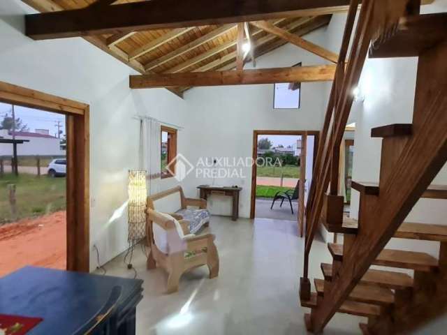 Casa com 2 quartos à venda na Vinte, 121, Praia Real, Torres, 64 m2 por R$ 280.000