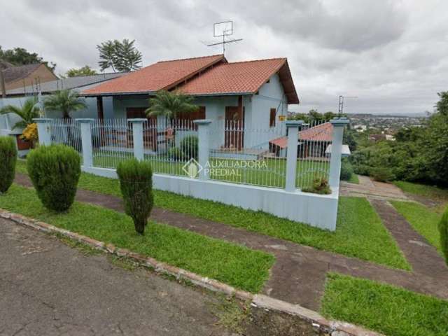 Casa com 3 quartos à venda na Rua Gustavo Leopoldo Feltes, 860, Canudos, Novo Hamburgo, 201 m2 por R$ 750.000