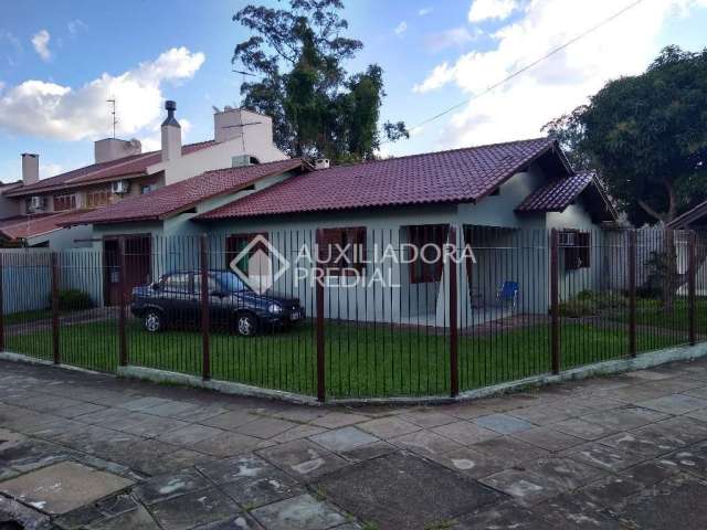 Casa em condomínio fechado com 3 quartos à venda na Rua Bernardino Ferraz, 30, Cristo Rei, São Leopoldo, 115 m2 por R$ 560.000