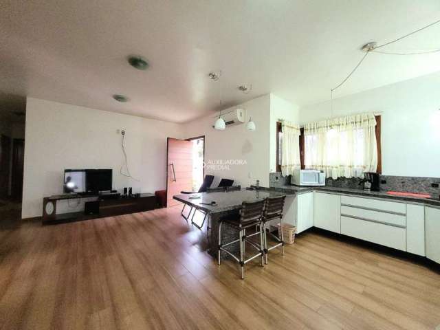 Casa em condomínio fechado com 3 quartos à venda na Rua Palestina, 169, Petrópolis, Novo Hamburgo, 235 m2 por R$ 758.000
