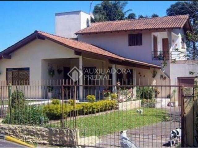Casa com 3 quartos à venda na Travessa da Saudade, 84, Centro, Sapiranga, 198 m2 por R$ 750.000