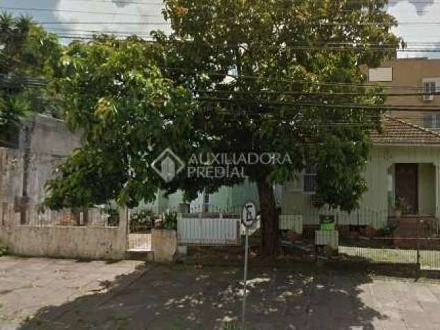 Terreno em condomínio fechado à venda na Rua Cipó, 54, Passo da Areia, Porto Alegre, 244 m2 por R$ 1.300.000