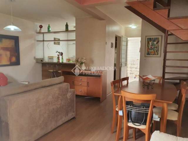 Casa em condomínio fechado com 3 quartos à venda na Avenida João Ferreira Jardim, 140, Rubem Berta, Porto Alegre, 87 m2 por R$ 350.000