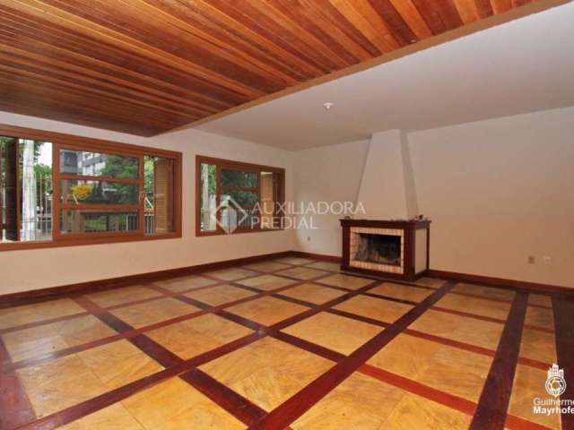 Casa em condomínio fechado com 3 quartos à venda na Rua Roque Calage, 924, Passo da Areia, Porto Alegre, 402 m2 por R$ 1.300.000