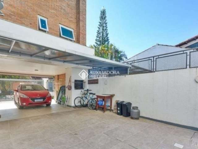Casa com 3 quartos à venda na Rua Morano Calabro, 47, Jardim Isabel, Porto Alegre, 279 m2 por R$ 930.000