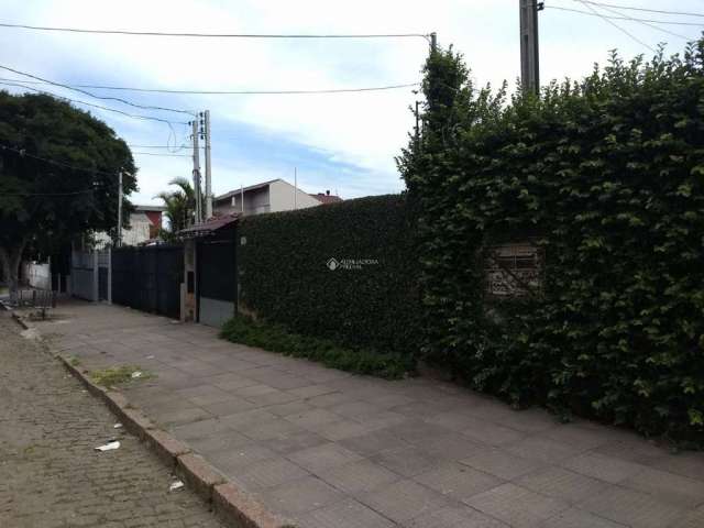 Casa com 3 quartos à venda na Rua Gregório da Fonseca, 167, Nonoai, Porto Alegre, 200 m2 por R$ 630.000