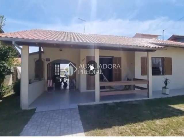 Casa com 4 quartos à venda na GUANABARA, 607, Praia Turimar, Balneário Gaivota, 120 m2 por R$ 590.000