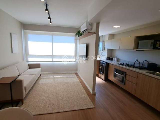 Apartamento com 2 quartos para alugar na Rua Cipó, 392, Passo da Areia, Porto Alegre, 61 m2 por R$ 6.800