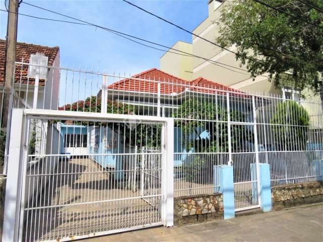 Casa em condomínio fechado com 3 quartos à venda na Rua Germano Hasslocher, 235, Azenha, Porto Alegre, 114 m2 por R$ 694.000
