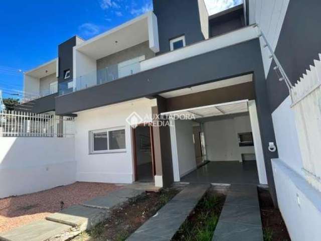 Casa com 2 quartos à venda na Rua Doutor Gezza Keppich, 404, Feitoria, São Leopoldo, 168 m2 por R$ 655.000