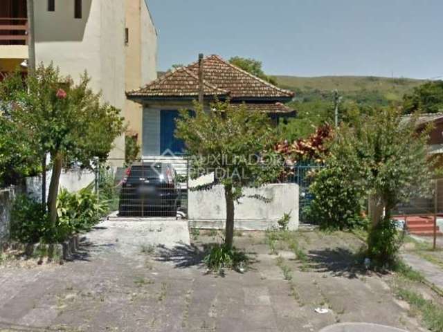 Terreno em condomínio fechado à venda na Rua Octávio de Souza, 916, Teresópolis, Porto Alegre, 504 m2 por R$ 158.000