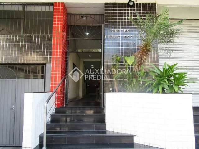 Sala comercial para alugar na Rua Francisco Ferrer, 441, Rio Branco, Porto Alegre, 33 m2 por R$ 1.300
