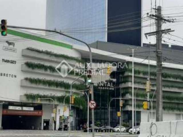 Sala comercial para alugar na Avenida Padre Cacique, 2893, Praia de Belas, Porto Alegre, 45 m2 por R$ 3.000