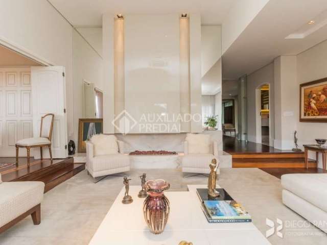 Casa em condomínio fechado com 3 quartos à venda na Rua Caeté, 700, Vila Assunção, Porto Alegre, 680 m2 por R$ 10.000.000
