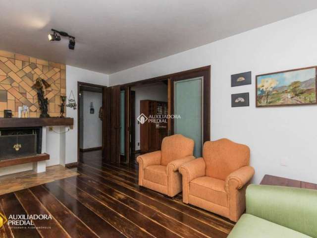 Casa com 6 quartos à venda na Rua Professor Adriano Mosimann, 175, Trindade, Florianópolis, 321 m2 por R$ 1.945.000