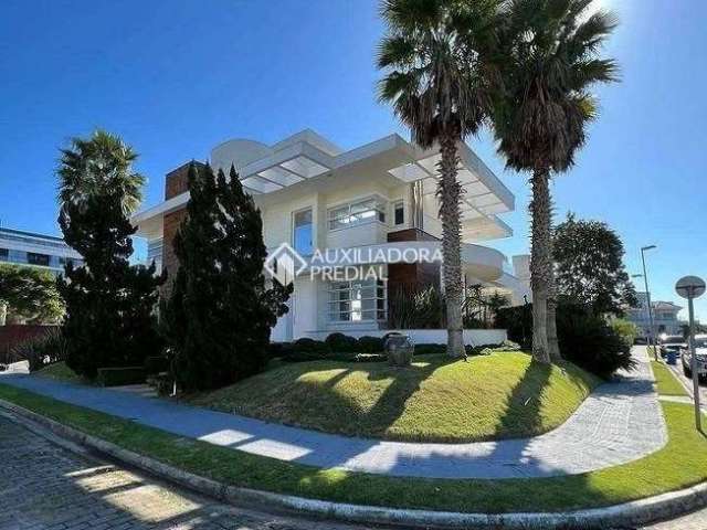 Casa com 5 quartos à venda na Rua dos Pirajus, 99, Jurerê Internacional, Florianópolis, 530 m2 por R$ 7.290.000