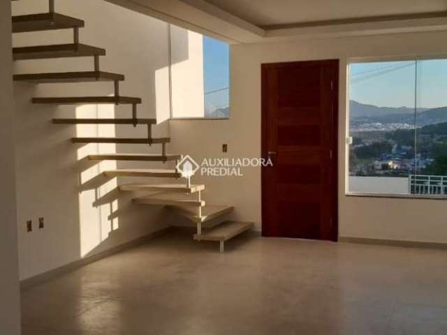 Casa com 2 quartos à venda na Rua Vereador Arthur Mariano, 16, Potecas, São José, 77 m2 por R$ 371.000