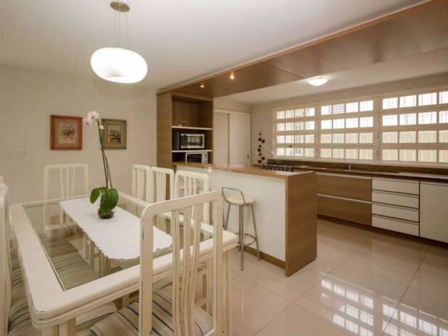 Casa com 6 quartos à venda na Rua Cid Xavier Gonçalves, 23, Santa Mônica, Florianópolis, 276 m2 por R$ 1.789.000