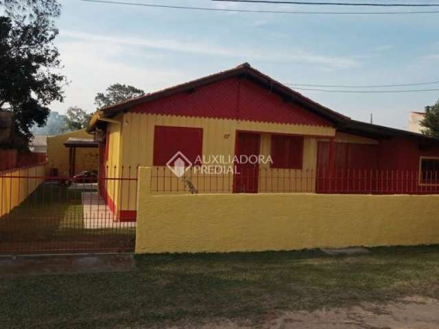Casa com 3 quartos à venda na NILTON MANOEL TAVARES, 7, Ibiraquera, Imbituba, 135 m2 por R$ 420.000