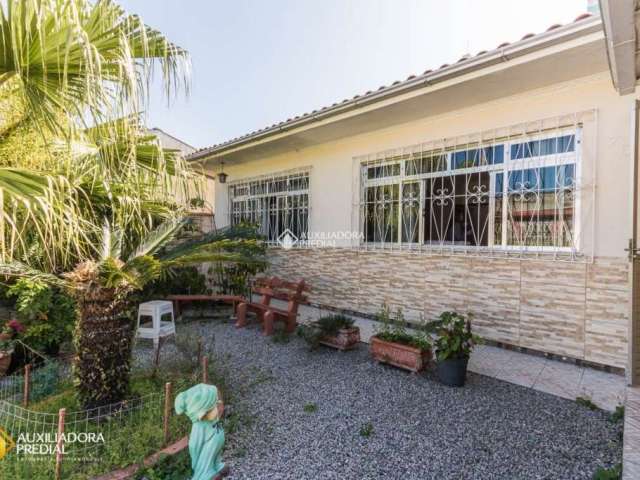 Casa com 3 quartos à venda na Avenida Atlântica, 276, Jardim Atlântico, Florianópolis, 170 m2 por R$ 800.000