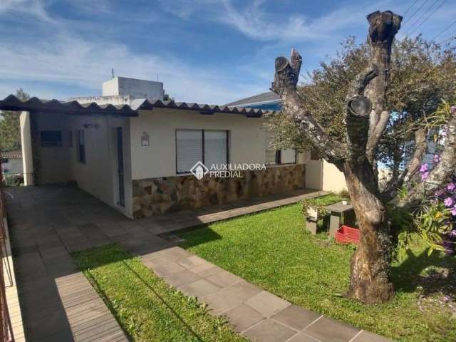 Casa com 3 quartos à venda na Rua Araújo Viana, 80, Camobi, Santa Maria, 115 m2 por R$ 477.000