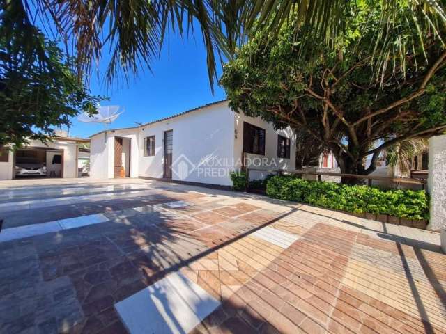 Casa com 4 quartos à venda na Dezesseis, 16, Camobi, Santa Maria, 64 m2 por R$ 375.000