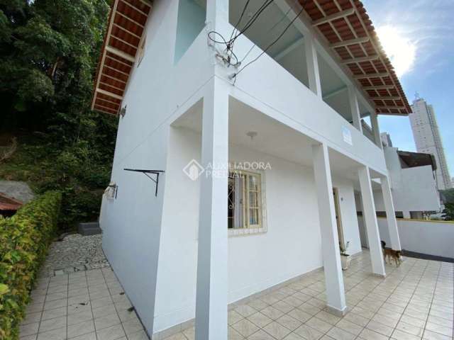 Casa com 4 quartos à venda na Rua Venezuela, 110, Nações, Balneário Camboriú, 200 m2 por R$ 1.350.000