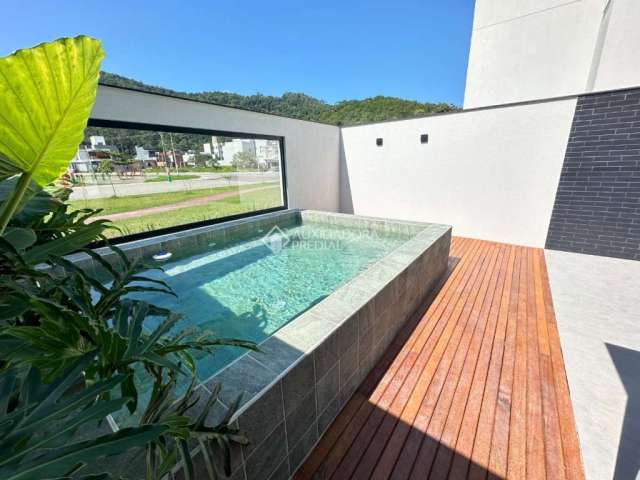 Casa com 3 quartos à venda na Rua Santo Alexandre, 5, São Francisco de Assis, Camboriú, 159 m2 por R$ 1.200.000