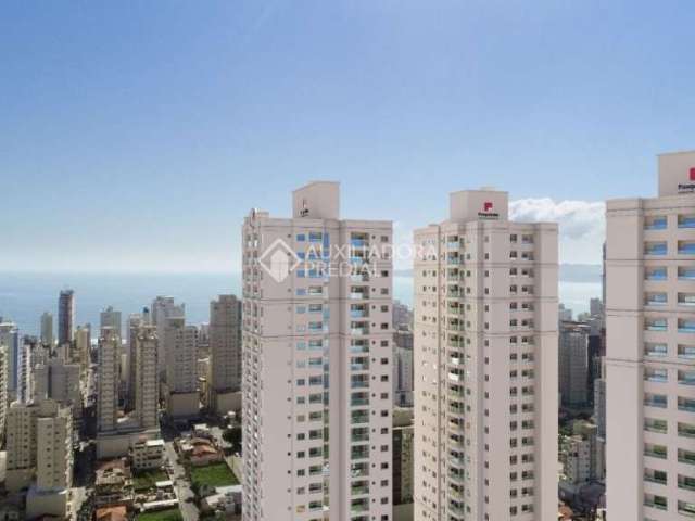 Apartamento com 3 quartos à venda na Rua 268, 1, Meia Praia, Itapema, 100 m2 por R$ 1.350.000